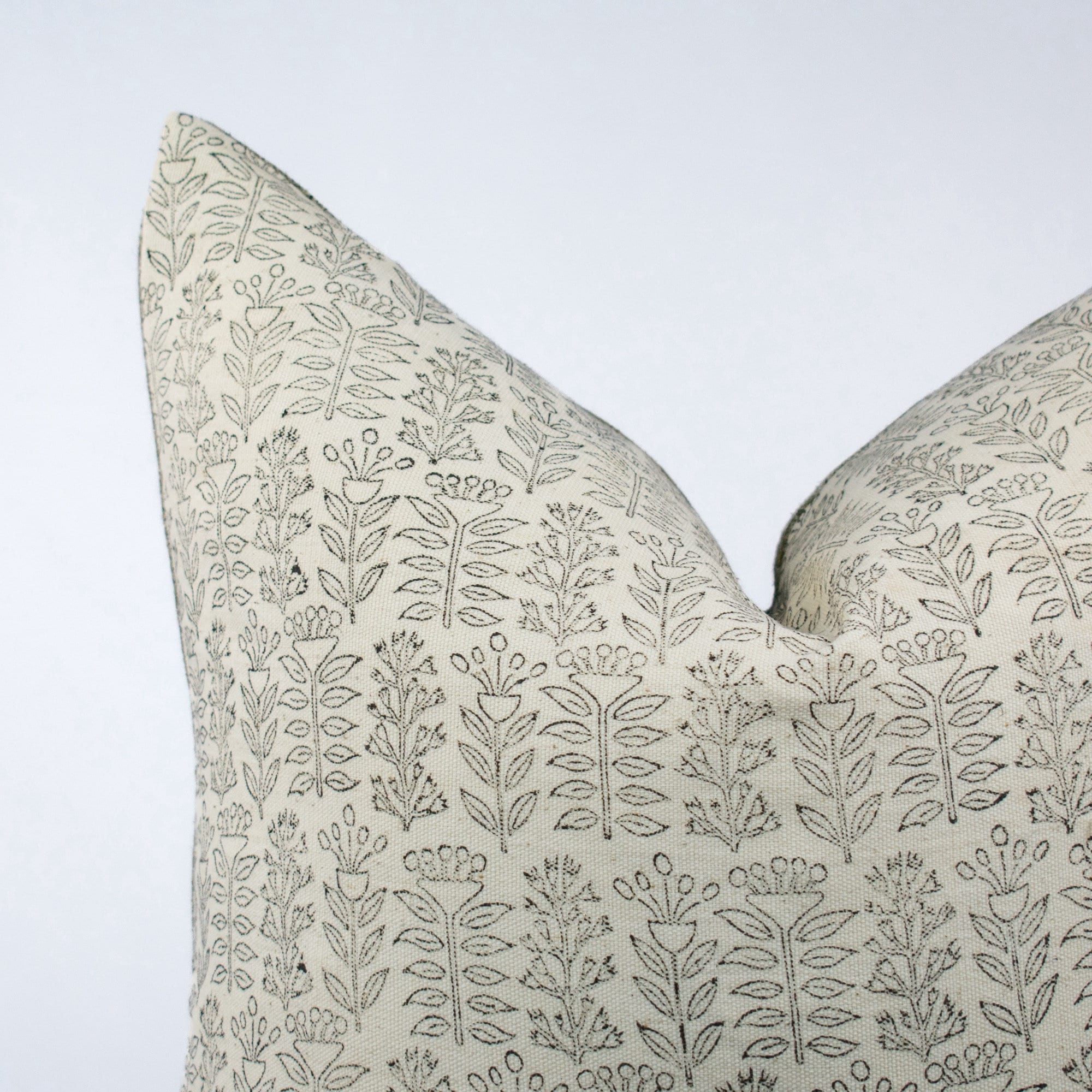 decor throw pillows