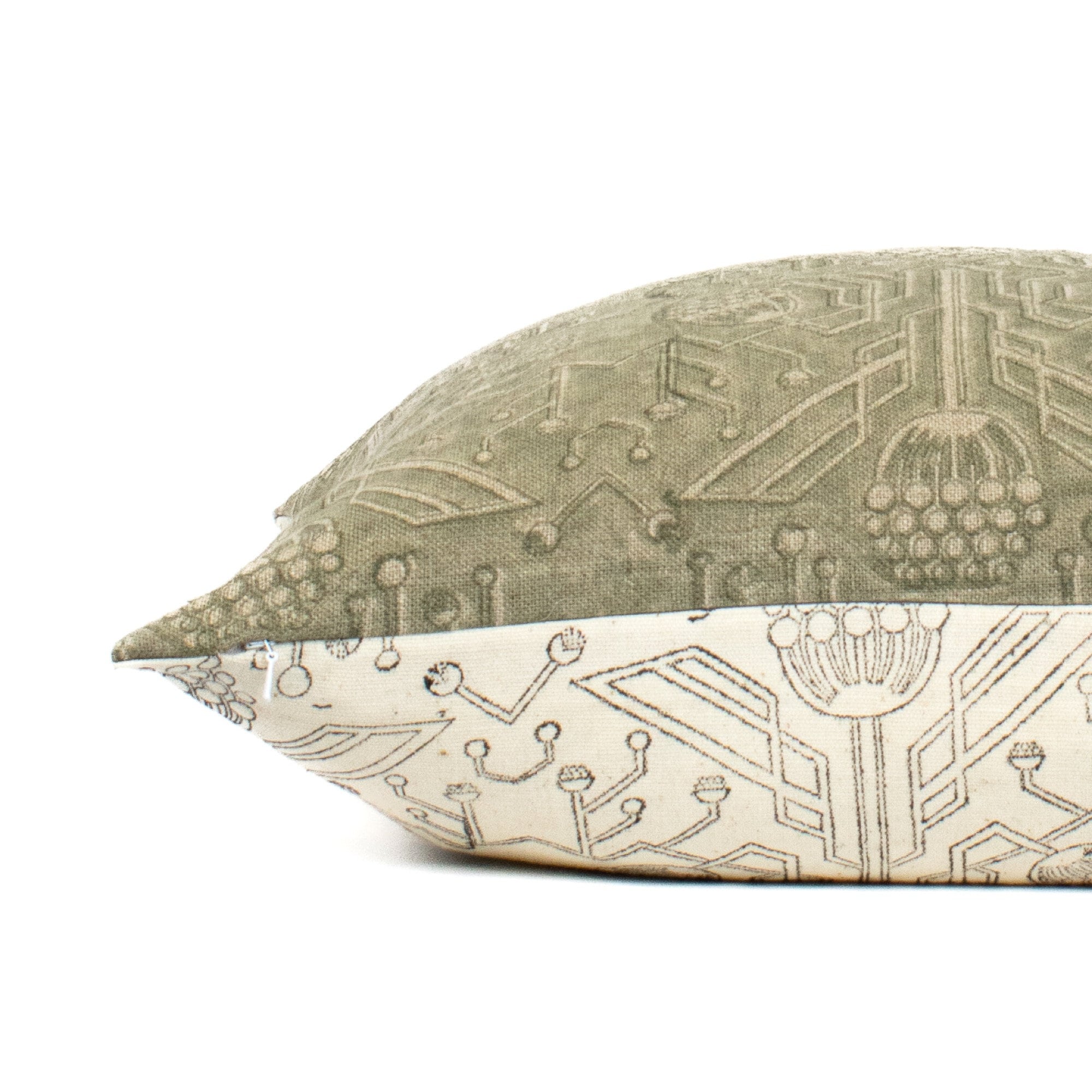 accent bed pillows
